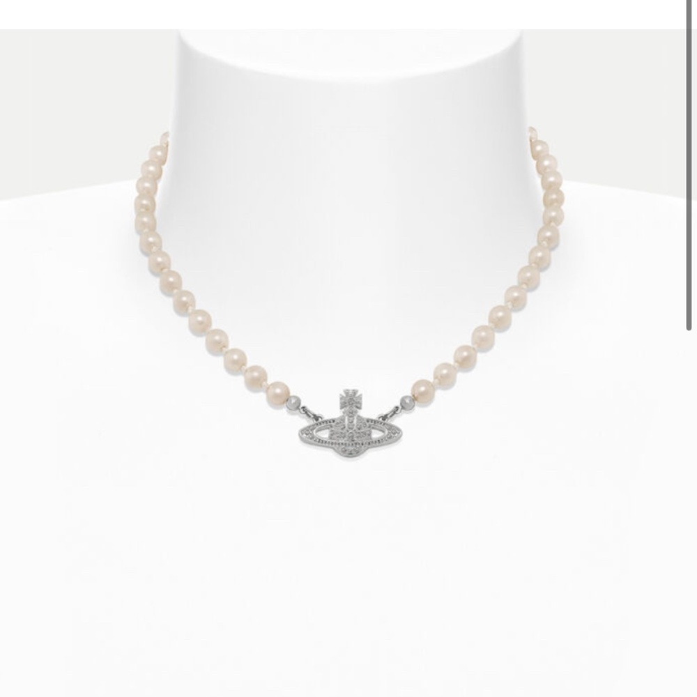 NEW Vivienne Westwood Pearl Choker